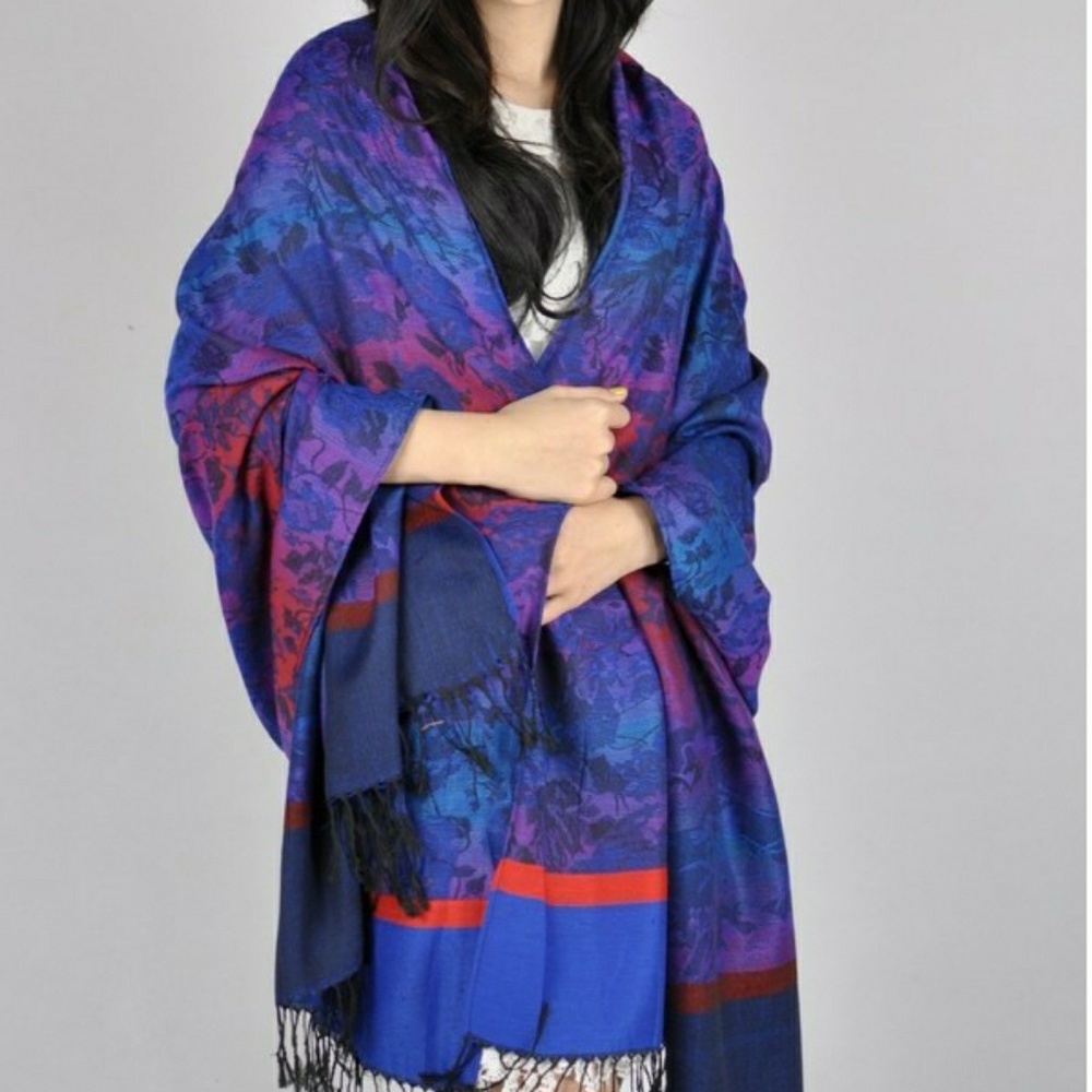 Meet your Posher, Carmen